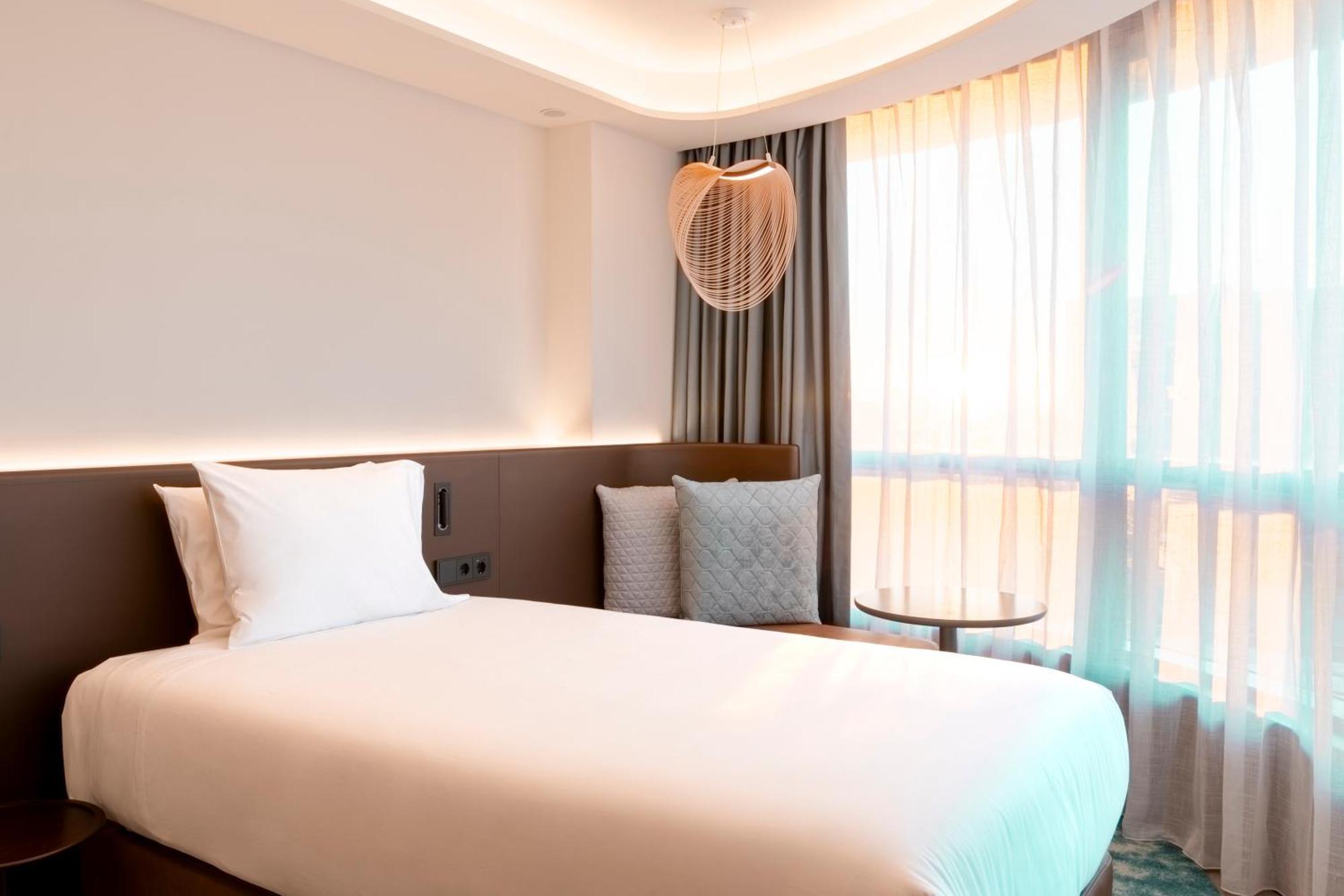 Labtwentytwo Barcelona, A Tribute Portfolio Hotel By Marriott المظهر الخارجي الصورة