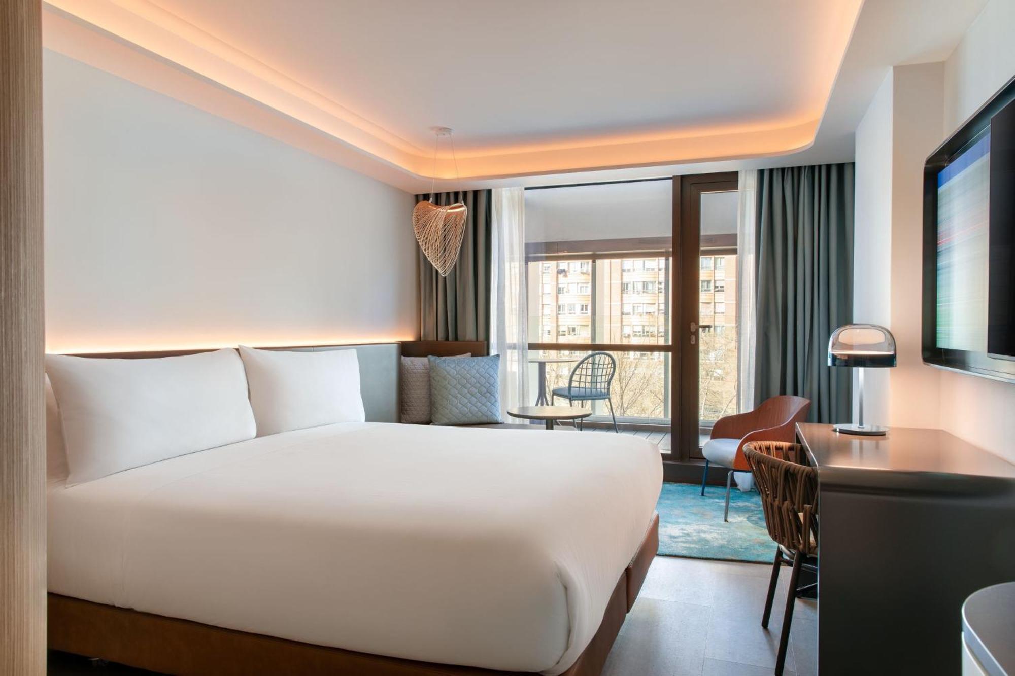 Labtwentytwo Barcelona, A Tribute Portfolio Hotel By Marriott المظهر الخارجي الصورة