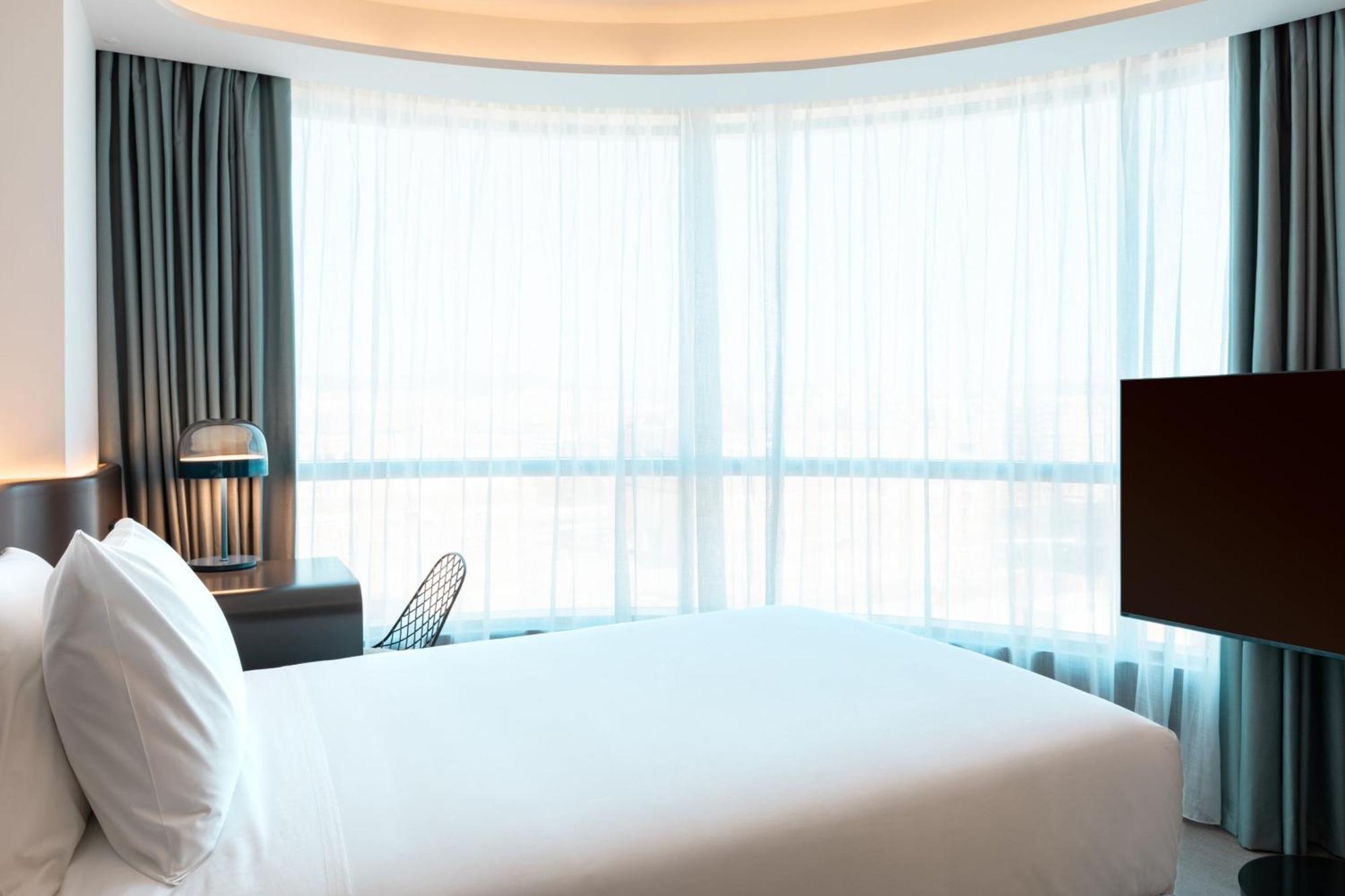 Labtwentytwo Barcelona, A Tribute Portfolio Hotel By Marriott المظهر الخارجي الصورة