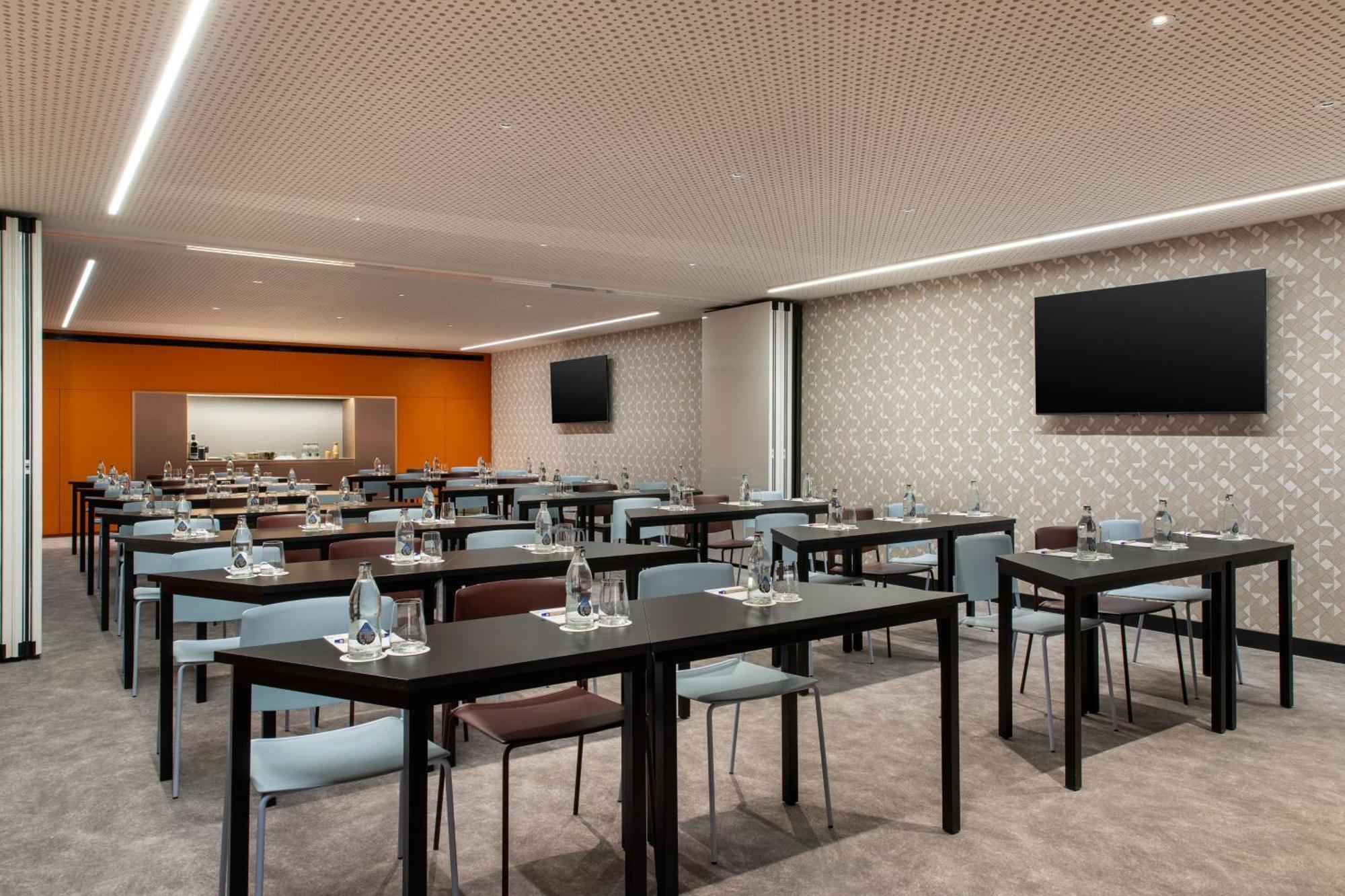 Labtwentytwo Barcelona, A Tribute Portfolio Hotel By Marriott المظهر الخارجي الصورة