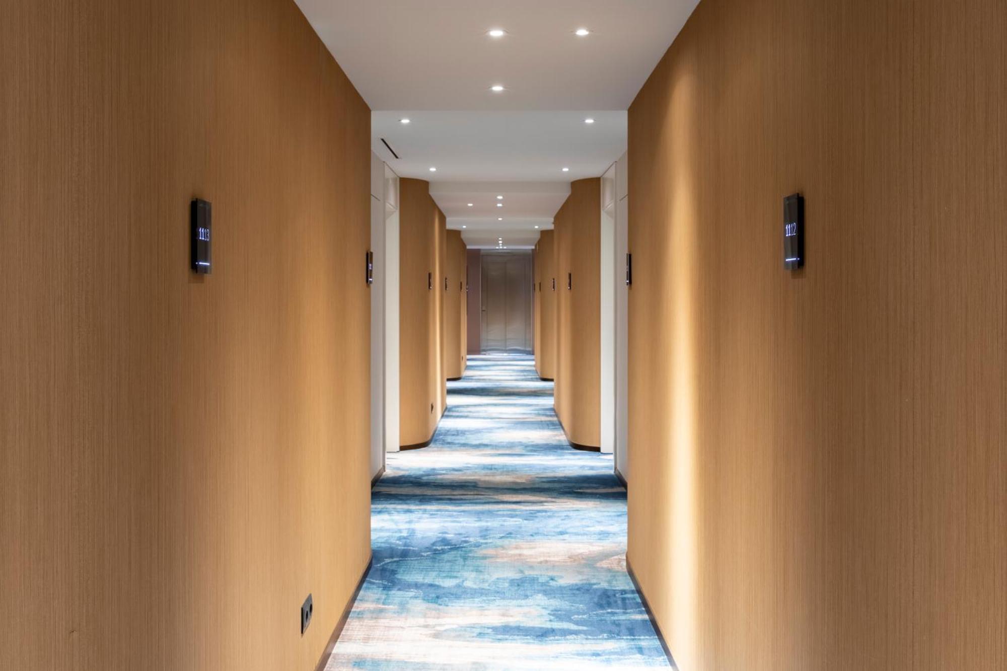 Labtwentytwo Barcelona, A Tribute Portfolio Hotel By Marriott المظهر الخارجي الصورة