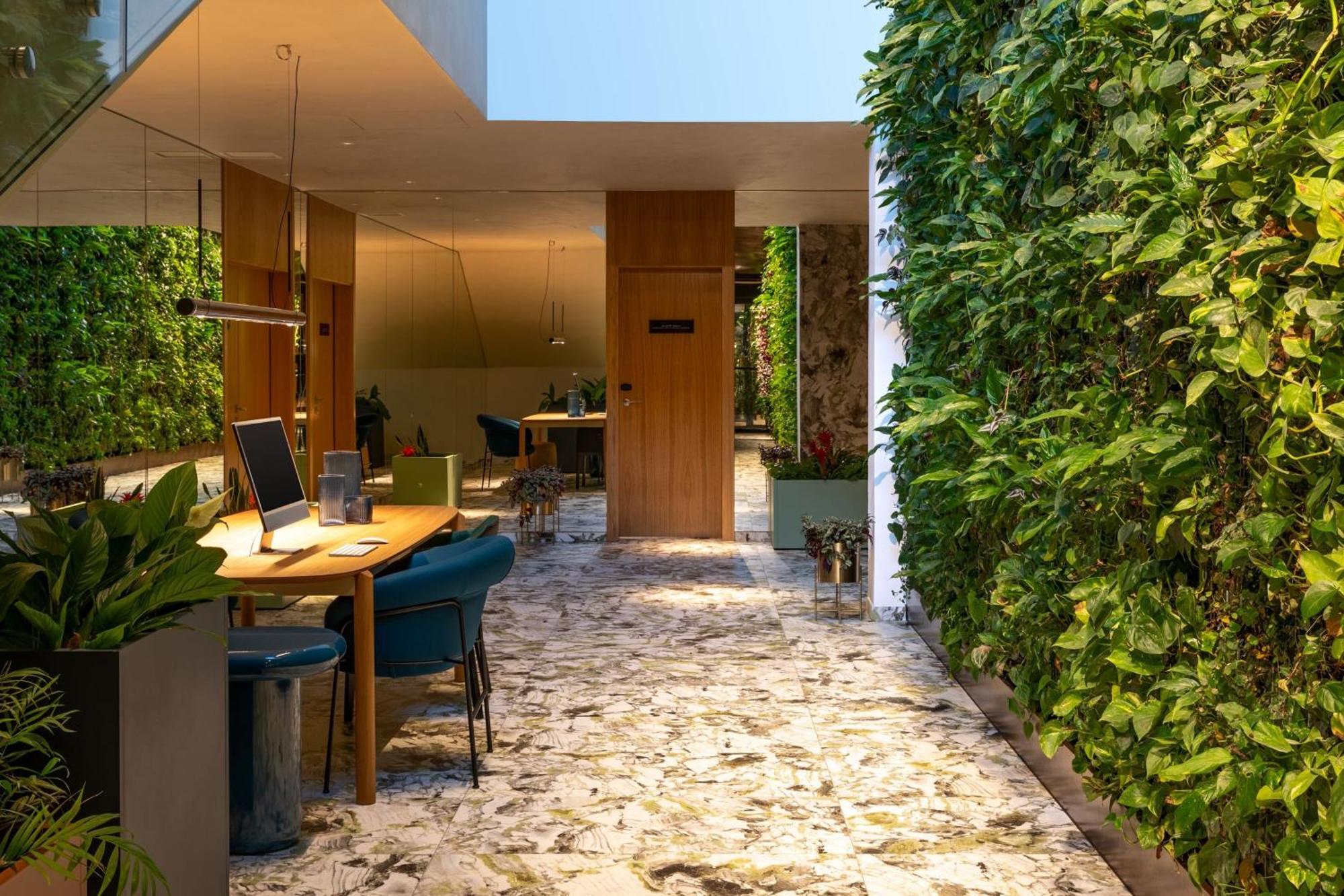 Labtwentytwo Barcelona, A Tribute Portfolio Hotel By Marriott المظهر الخارجي الصورة