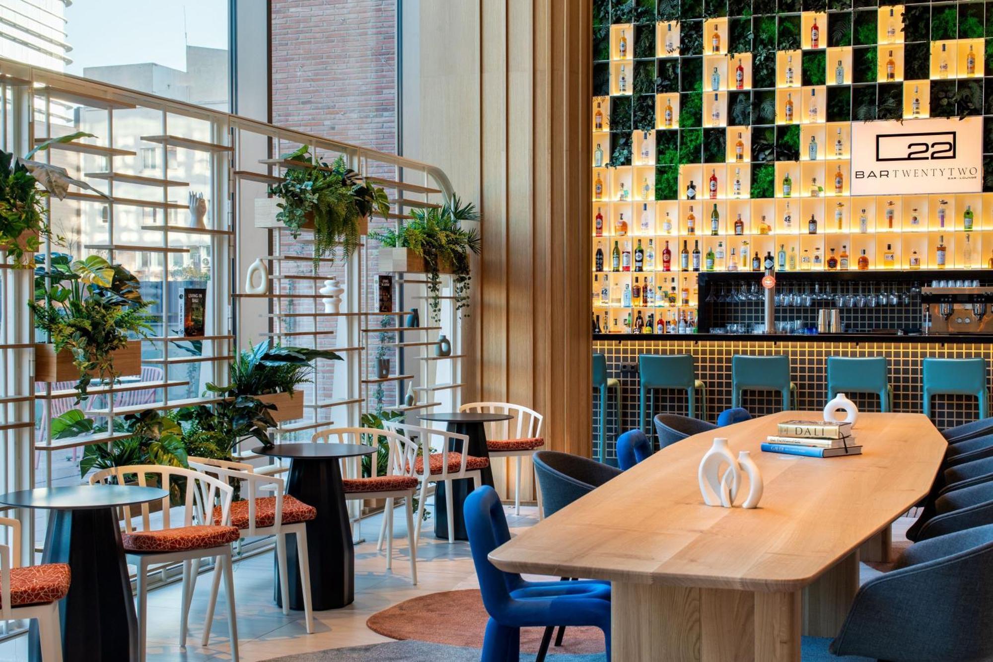 Labtwentytwo Barcelona, A Tribute Portfolio Hotel By Marriott المظهر الخارجي الصورة