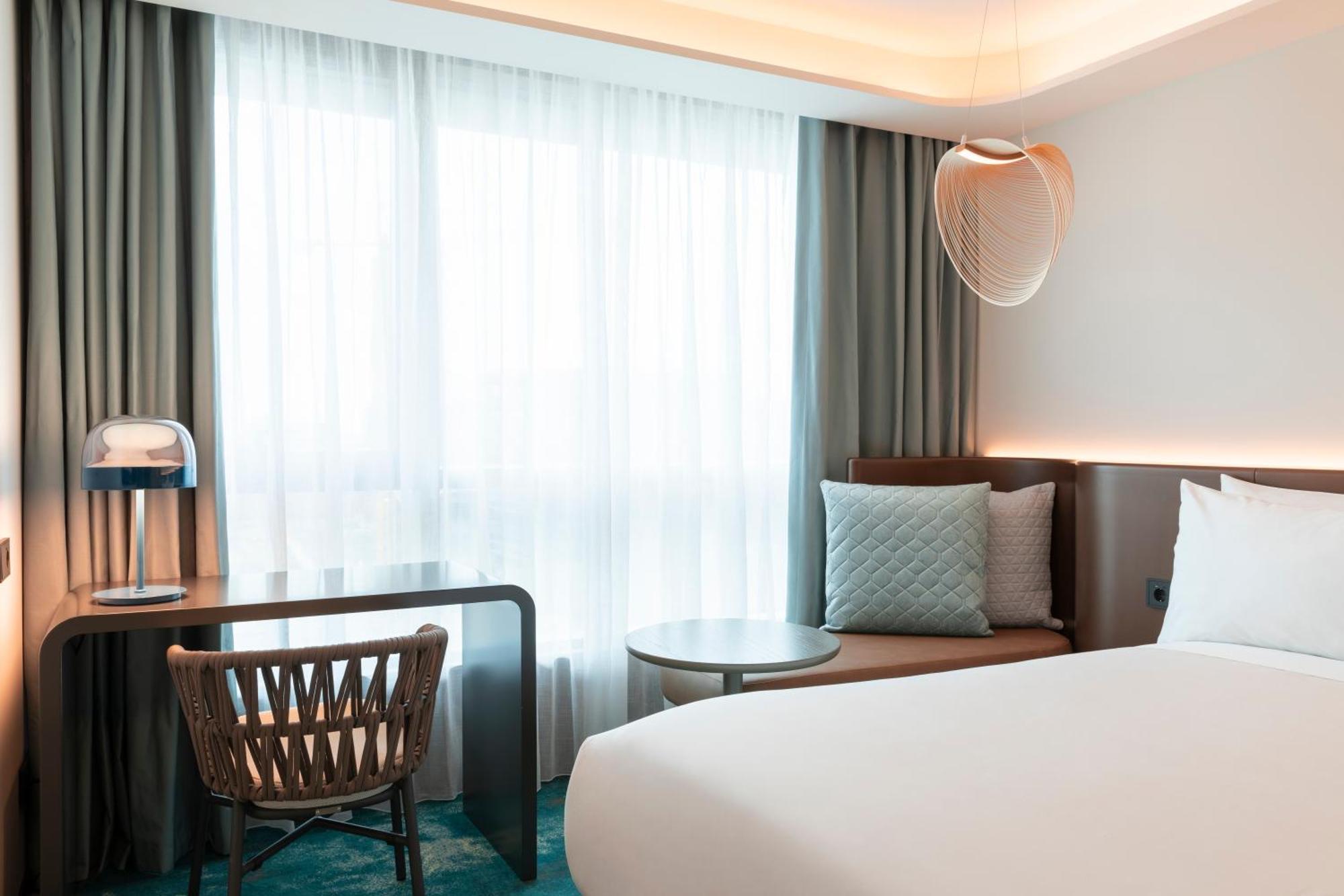 Labtwentytwo Barcelona, A Tribute Portfolio Hotel By Marriott المظهر الخارجي الصورة